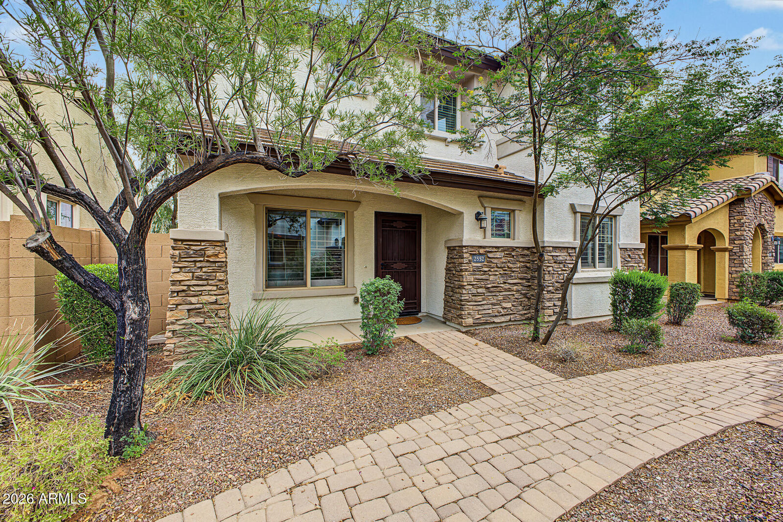 Property Photo:  2552 E Vermont Drive  AZ 85295 