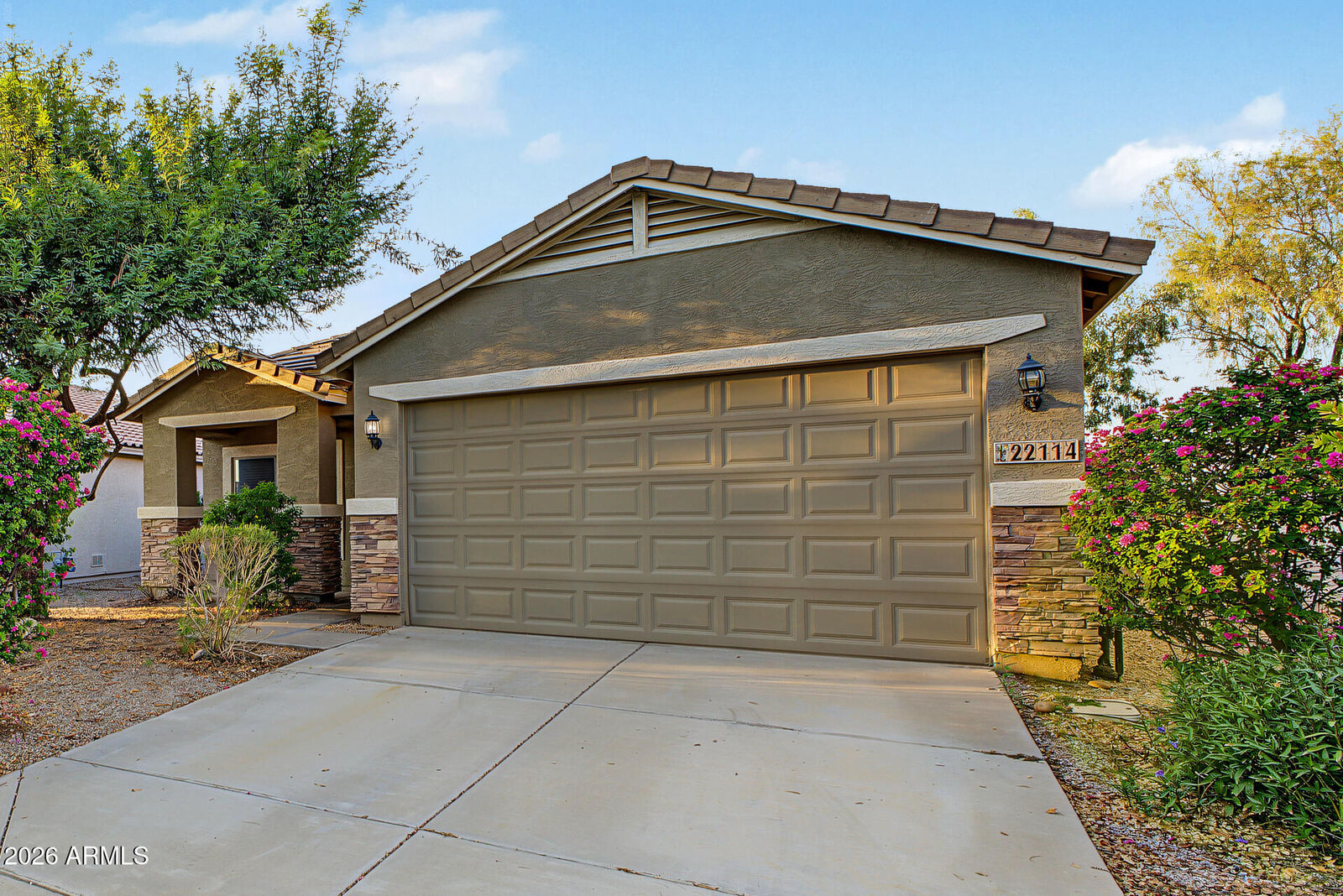 Property Photo: 22114 E Via Del Palo -- AZ 85142