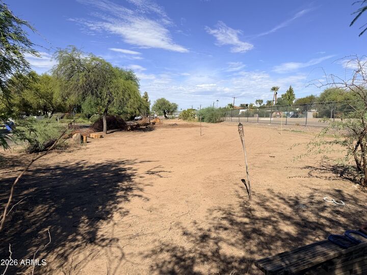 Property Photo:  330 W Minnezona Avenue  AZ 85013 