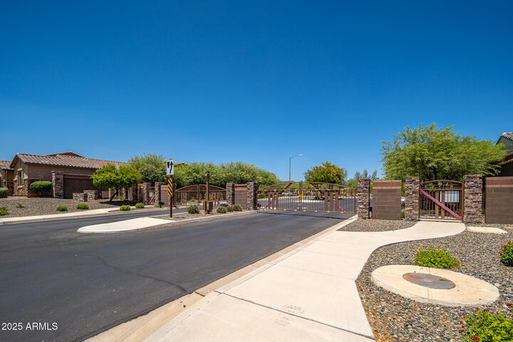 Property Photo:  9752 W Rowel Road  AZ 85383 