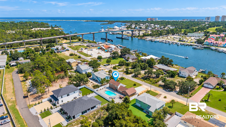 Property Photo:  13622 Canal Drive  FL 32507 
