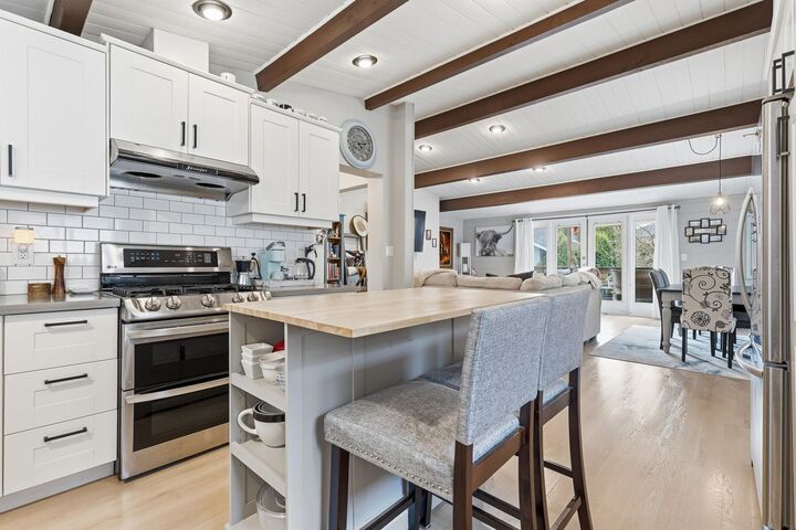 Property Photo:  5565 Peach Road  BC V2R 5L9 