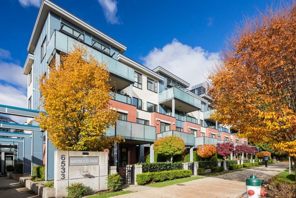 Property Photo:  6533 McKay Avenue 208  BC V5H 2V5 