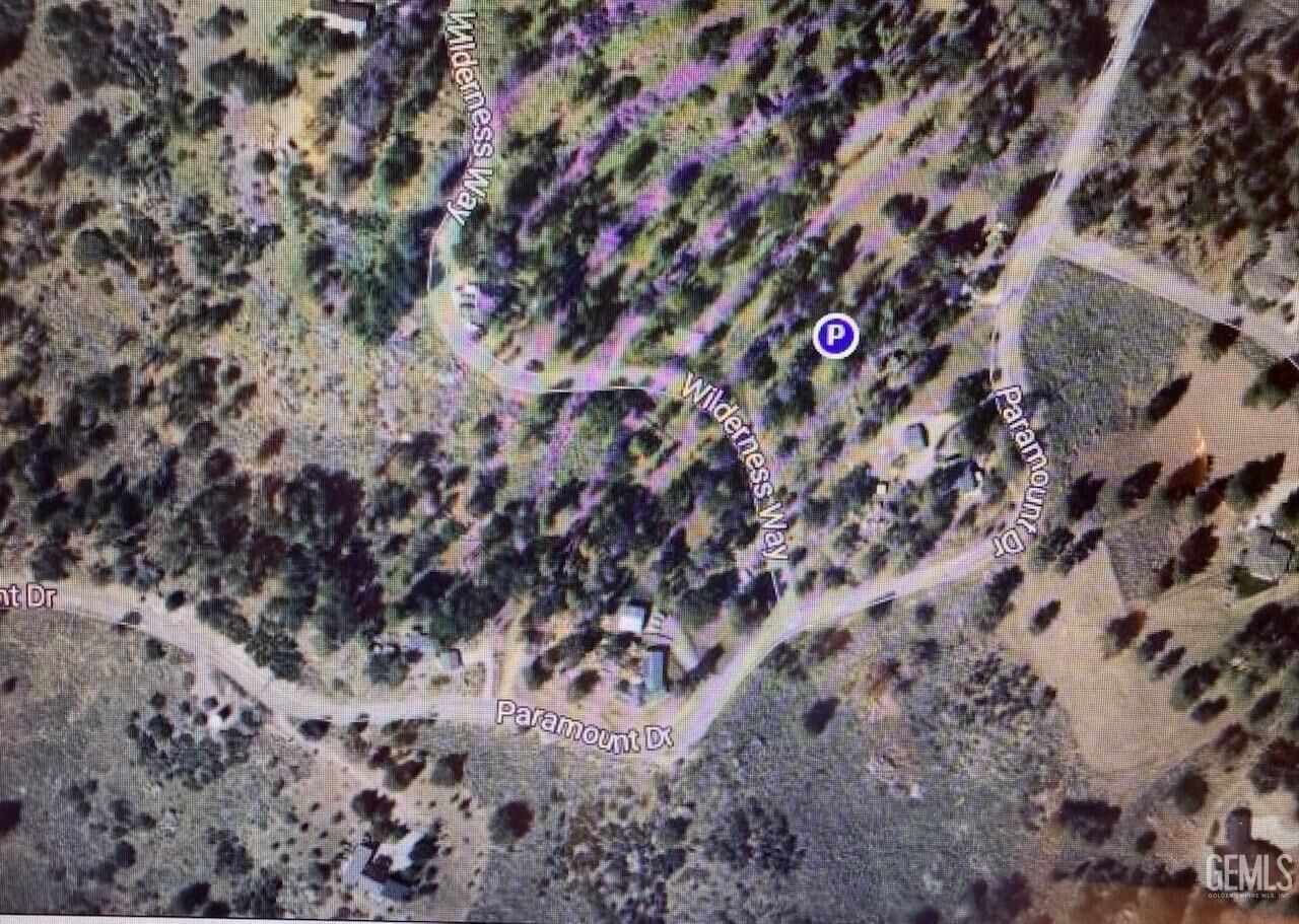 Property Photo:  25501 Paramount Drive  CA 93561 