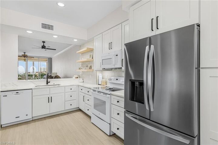 Property Photo:  150 Lenell Rd 602  FL 33931 