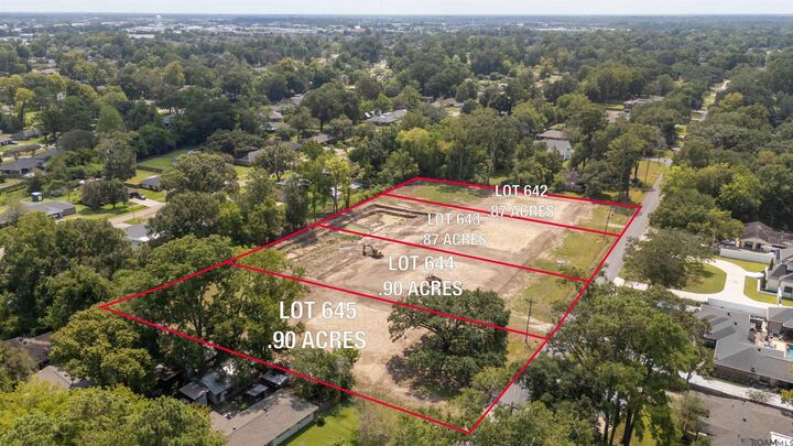 Property Photo: 4667 Floynell Dr LA 70809
