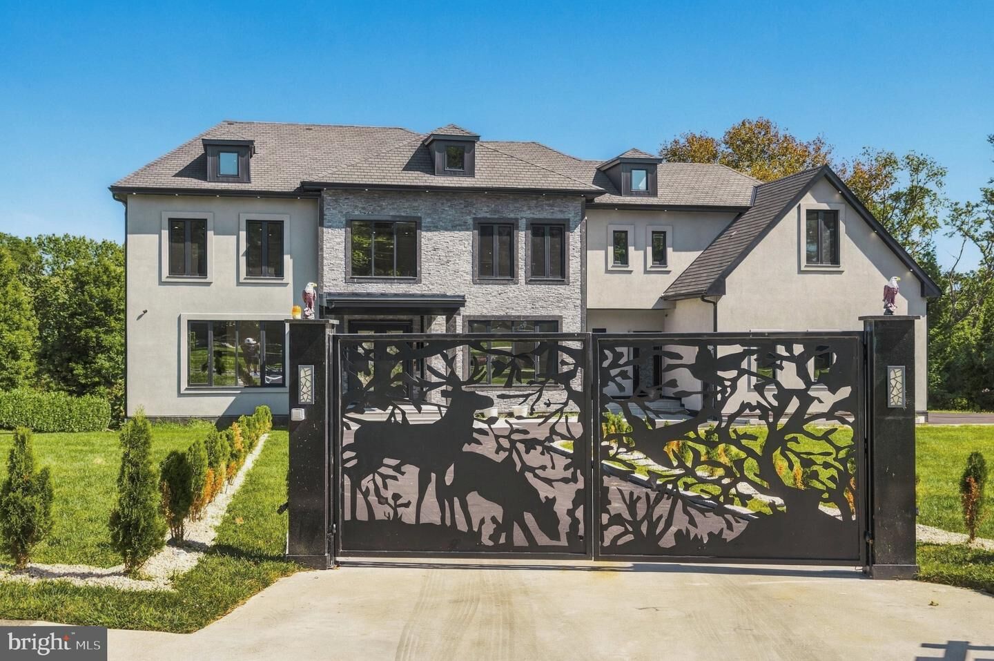 Property Photo: 2149 Jefferson Lane PA 19006