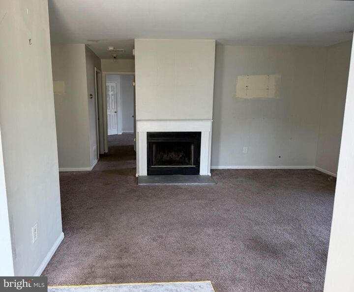 Property Photo: 547 Cascade Court NJ 08080