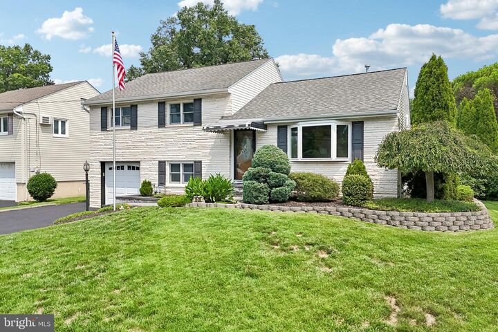 Property Photo: 1526 N Stiles Street NJ 07036