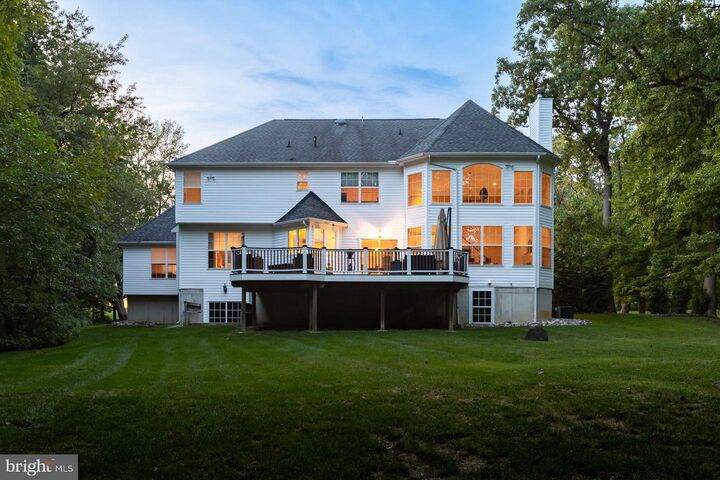 Property Photo:  113 Erica Court  NJ 08085 