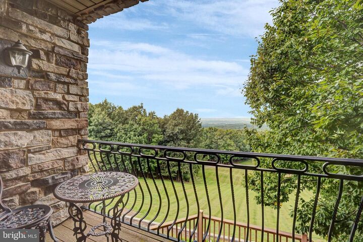 Property Photo: 3035 Stillhouse Hollow Road PA 17257