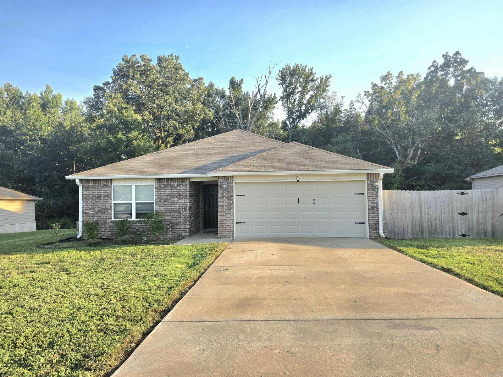 Property Photo:  23 Dunnaway Drive  AR 72007 