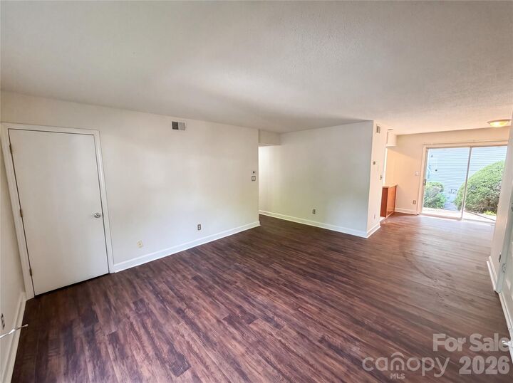 Property Photo:  2020 Stoney Point Lane  NC 28210 