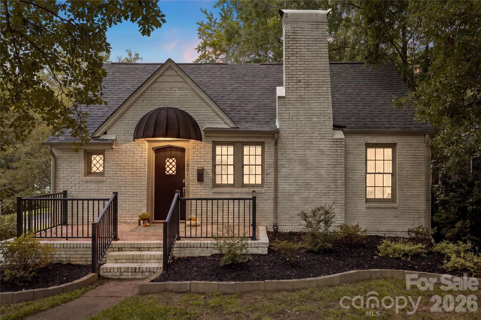 Property Photo: 1801 Tippah Avenue NC 28205