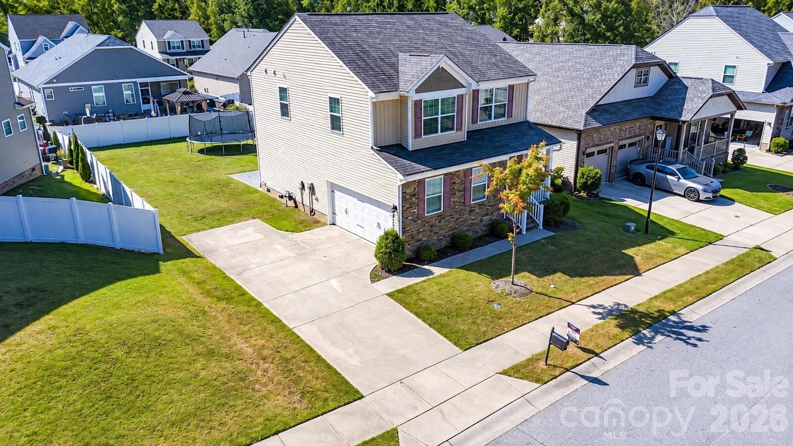 Property Photo:  850 Windblown Place  SC 29730 