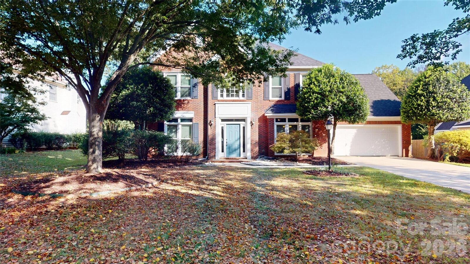 Property Photo:  1606 Thornblade Ridge Drive  NC 28105 