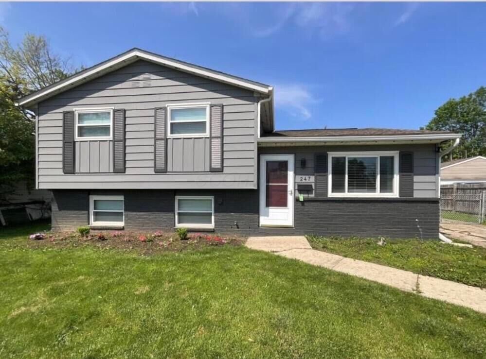 Property Photo:  247 Southwood Road  OH 43162 