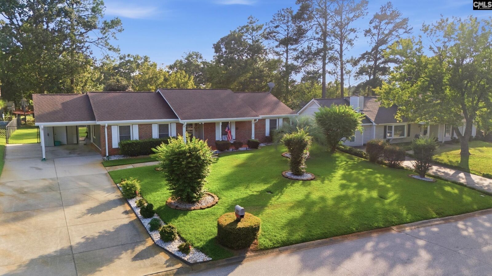 Property Photo: 212 N. Chateau SC 29223