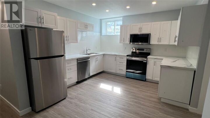 Property Photo:  174 Jeanine Street Unit# Lower  ON P3P 0E8 