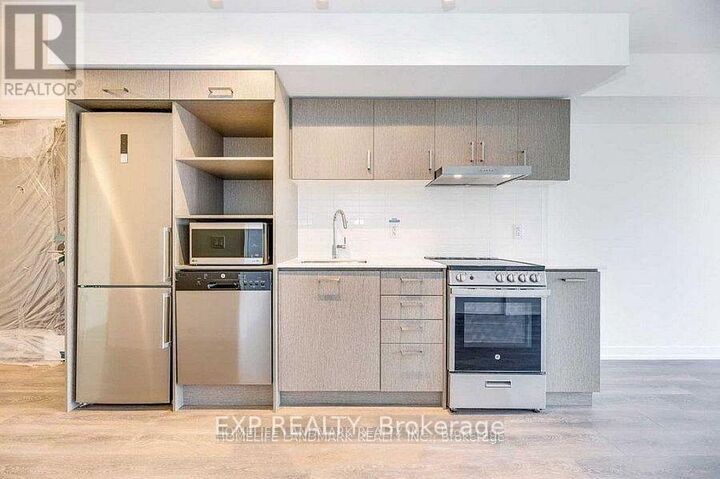 Property Photo:  219 Dundas Street East 1111  ON M5A 1Z7 