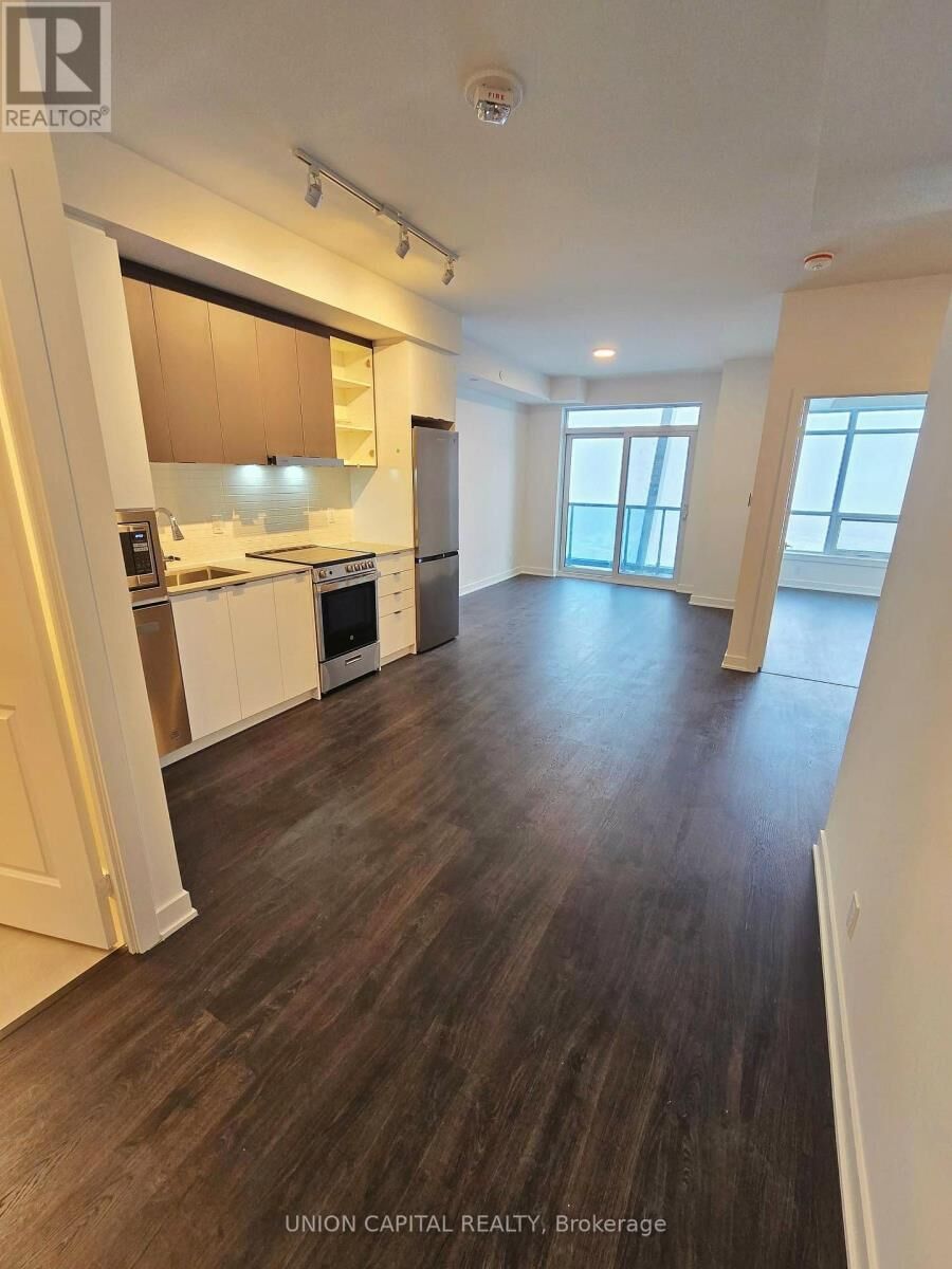 Property Photo:  30 Upper Mall Way 3301A  ON L4J 0L7 