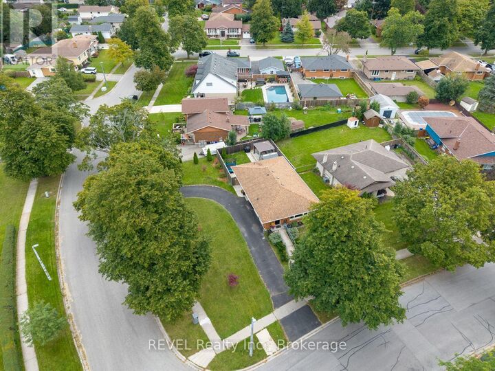 Property Photo: 70 Champlain Avenue ON L3C 2L7