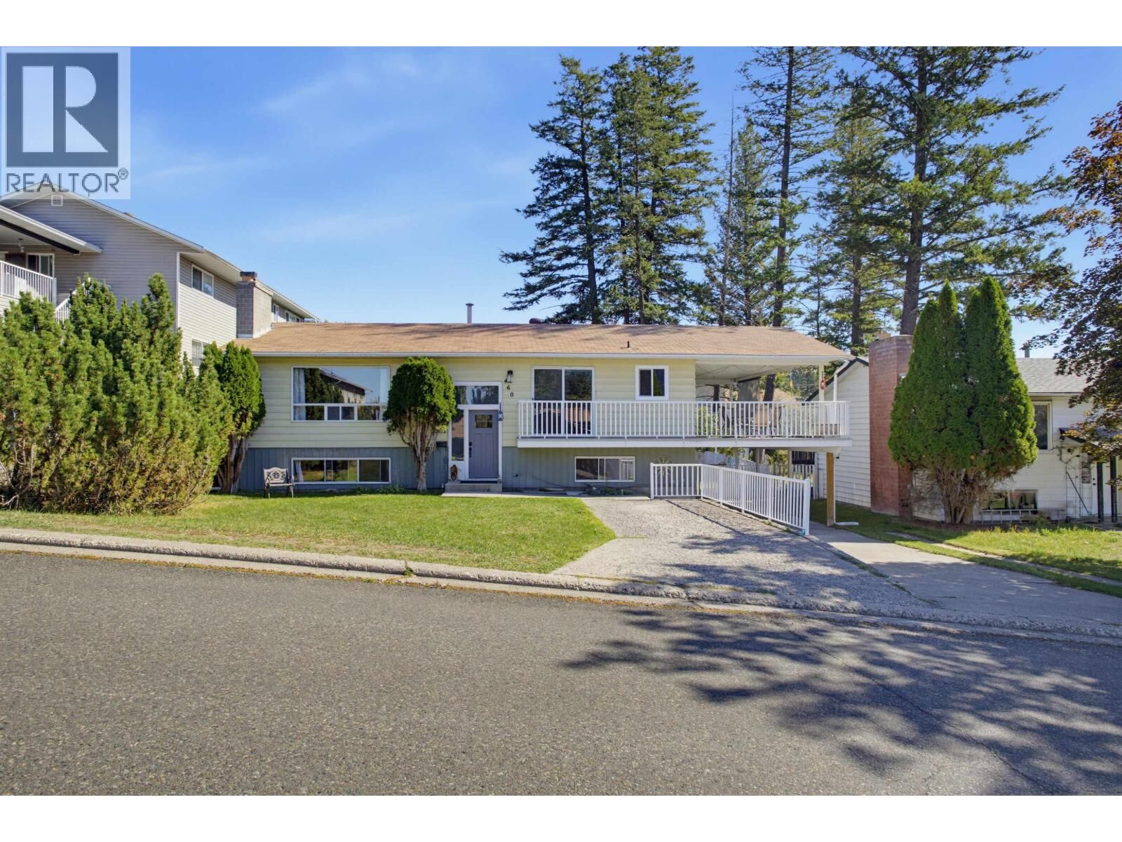 Property Photo:  460 Dodwell Street  BC V2G 3Z9 