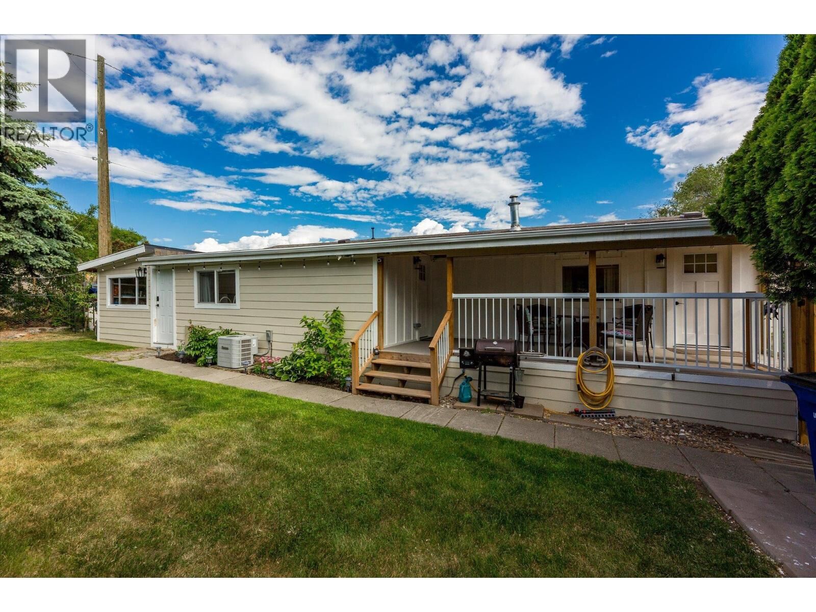 Property Photo:  2035 Boucherie Road 95  BC V4T 1Z8 