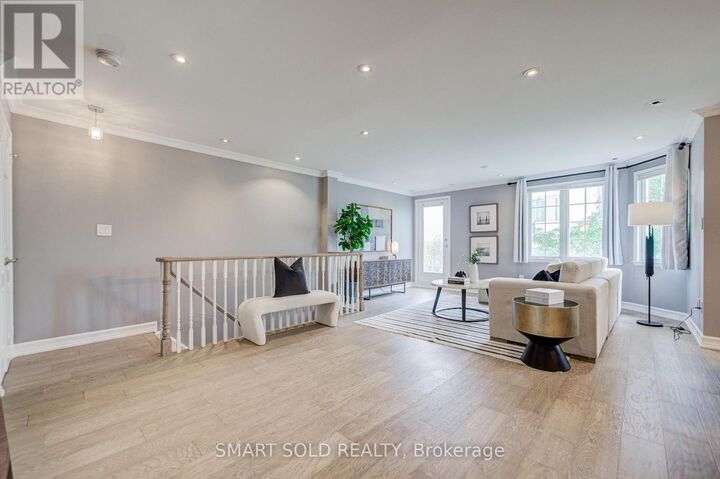 Property Photo: 108 Finch Avenue West C20 ON M2N 6W6