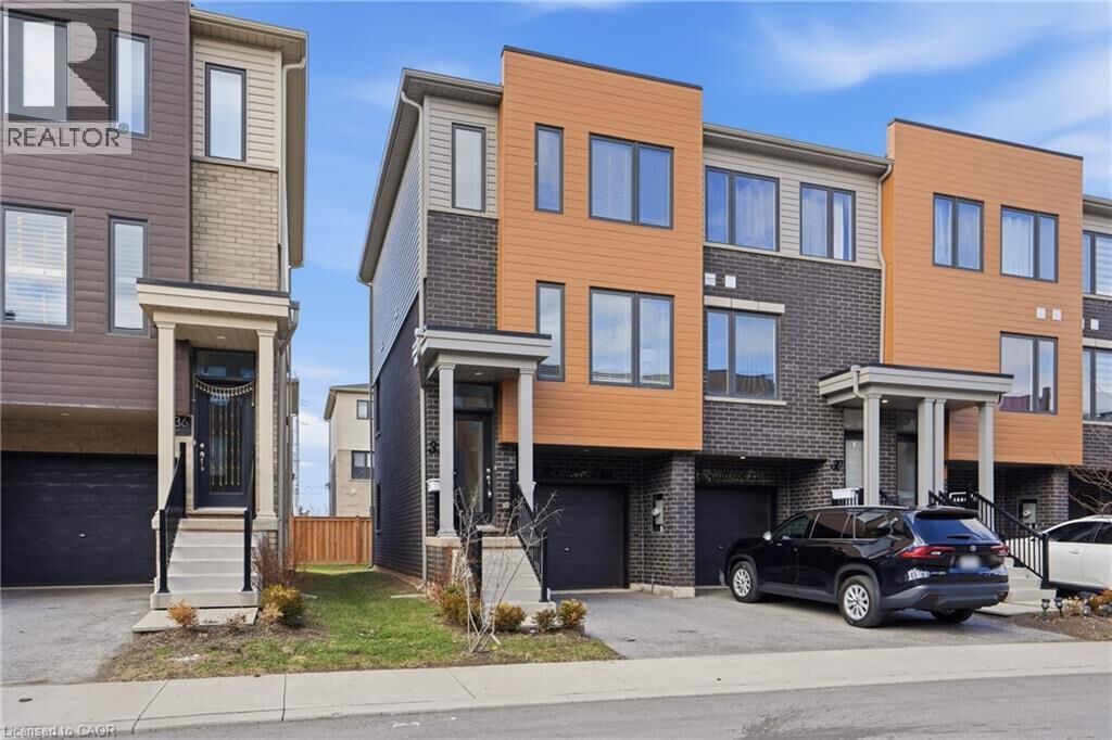 Property Photo:  32 Radison Lane  ON L8H 0B5 