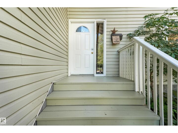 Property Photo:  18623 70 Av NW  AB T5T 3A6 