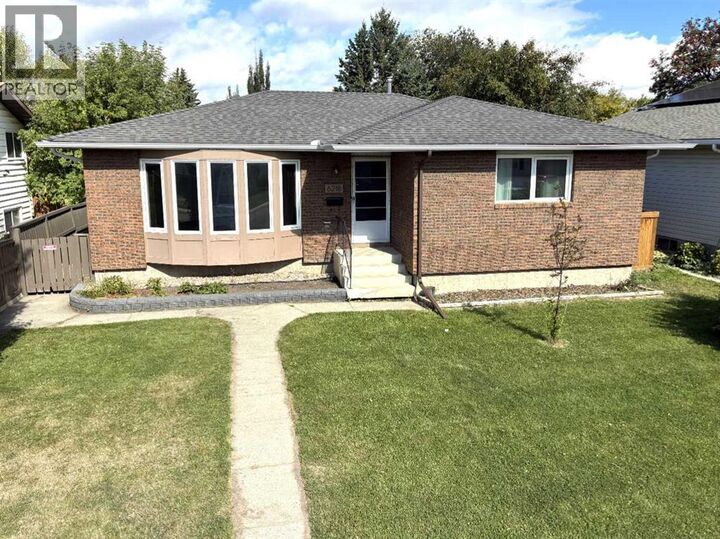 Property Photo:  6218 34A Avenue  AB T6L 1E4 