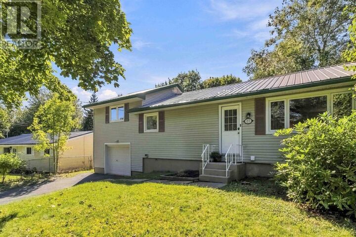 Property Photo:  27 Parkcrest Drive Drive  NS B2Z 1M1 