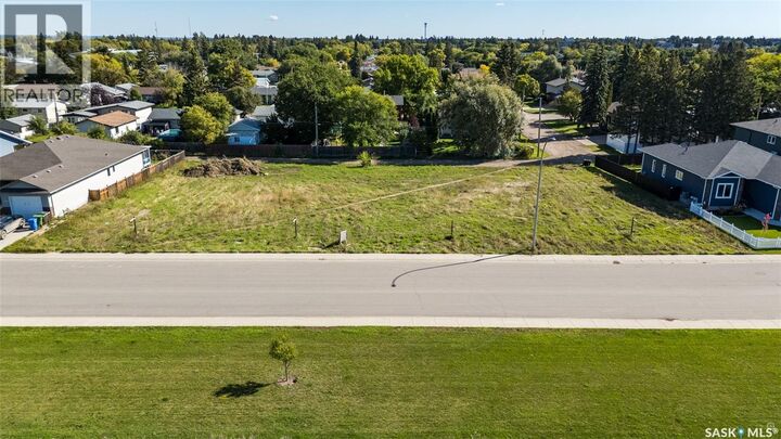 Property Photo:  2520 Woodbridge Drive  SK S6W 0A7 