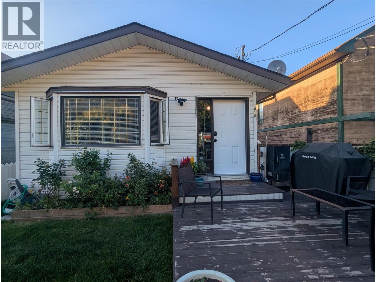 Property Photo:  1018 Hillside Avenue  BC V0E 1M0 