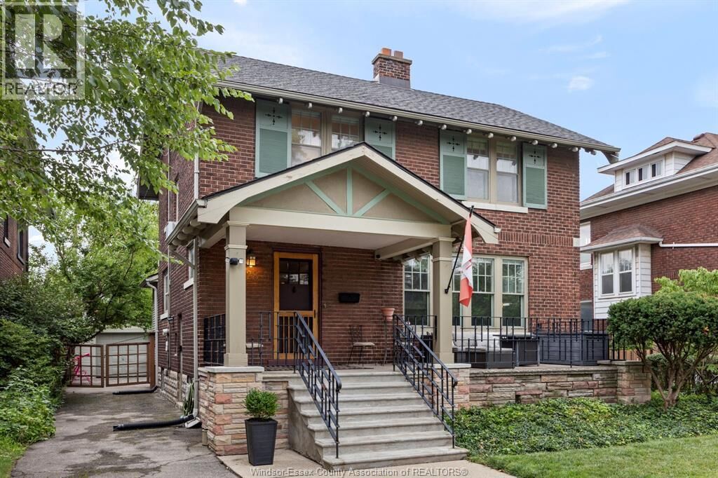 Property Photo: 1528 Victoria Avenue ON N8X 1P5