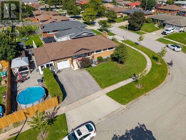 Property Photo: 121 Garon Avenue ON L3B 1B7