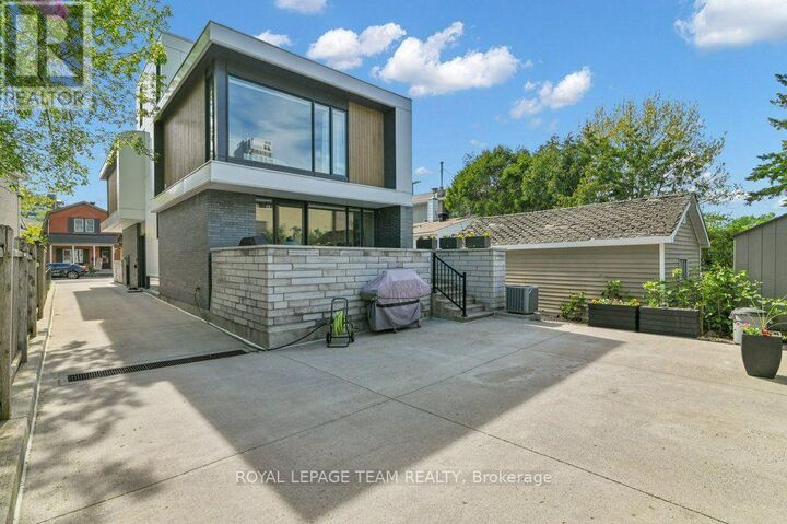 Property Photo:  353 Winston Avenue  ON K2A 1Y6 