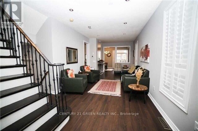 Property Photo: 3355 Fountain Park Avenue ON L5M 7E2
