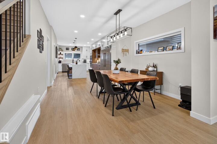 Property Photo:  9333 148 Street NW  AB T5R 1A5 
