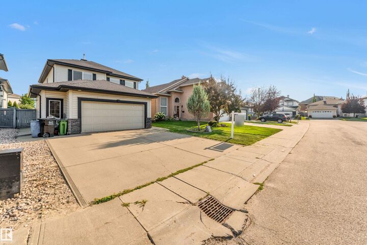 Property Photo: 10621 175A Avenue NW AB T5X 6C1