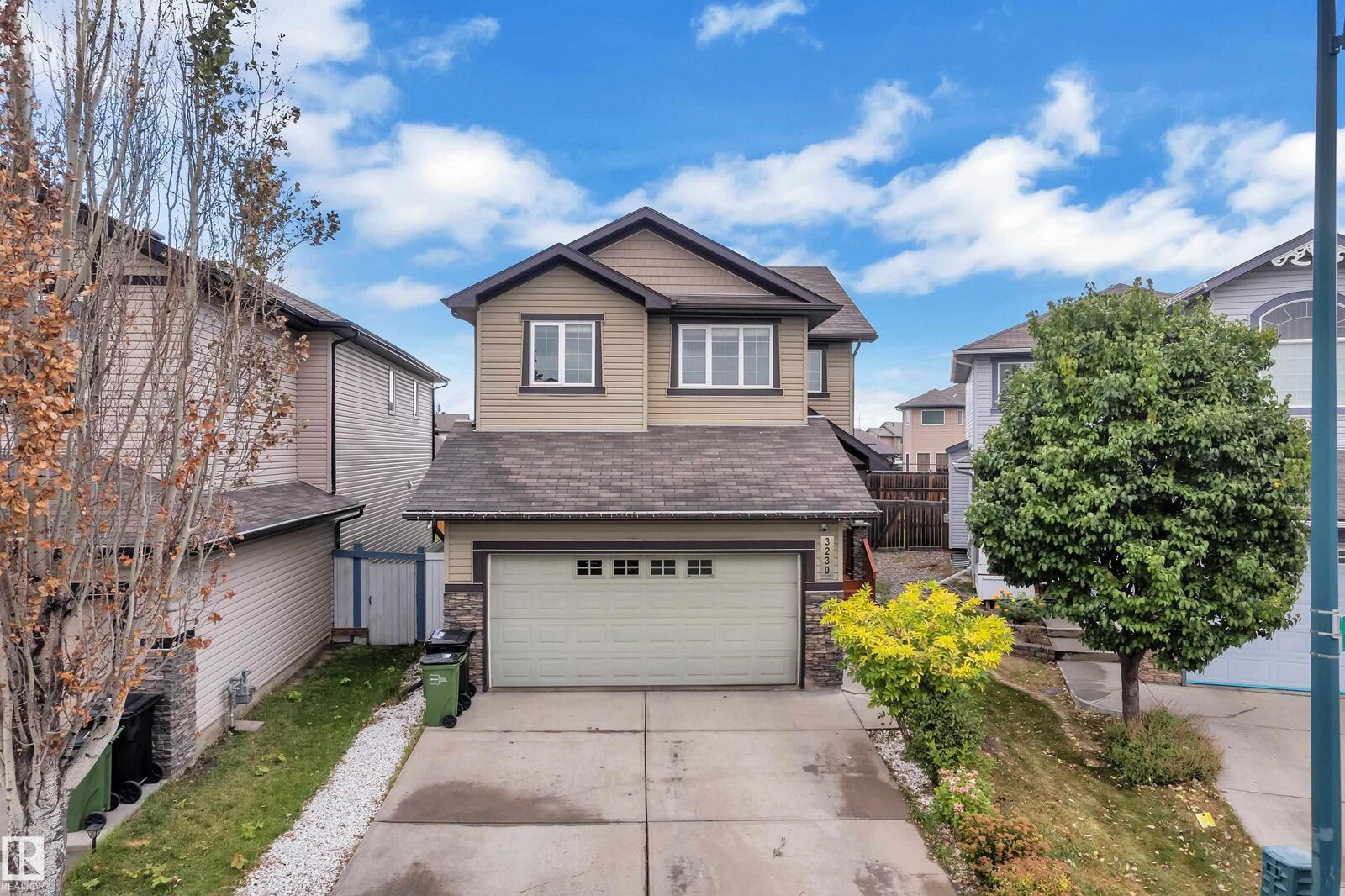 Property Photo:  3230 21A Avenue NW  AB T6T 0K5 