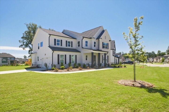 Property Photo:  6410 Wallace Farms Drive  GA 30028 