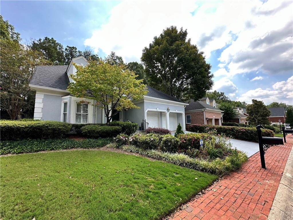 Property Photo:  6240 Forest Hills Drive  GA 30092 