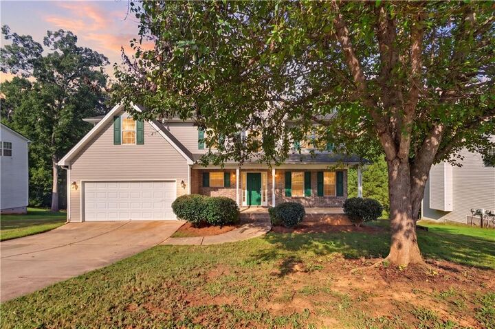 Property Photo: 40 Cliff View Drive GA 30016