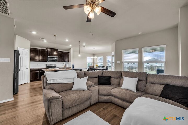 Property Photo:  1207 Prospector Trail  TX 76548 