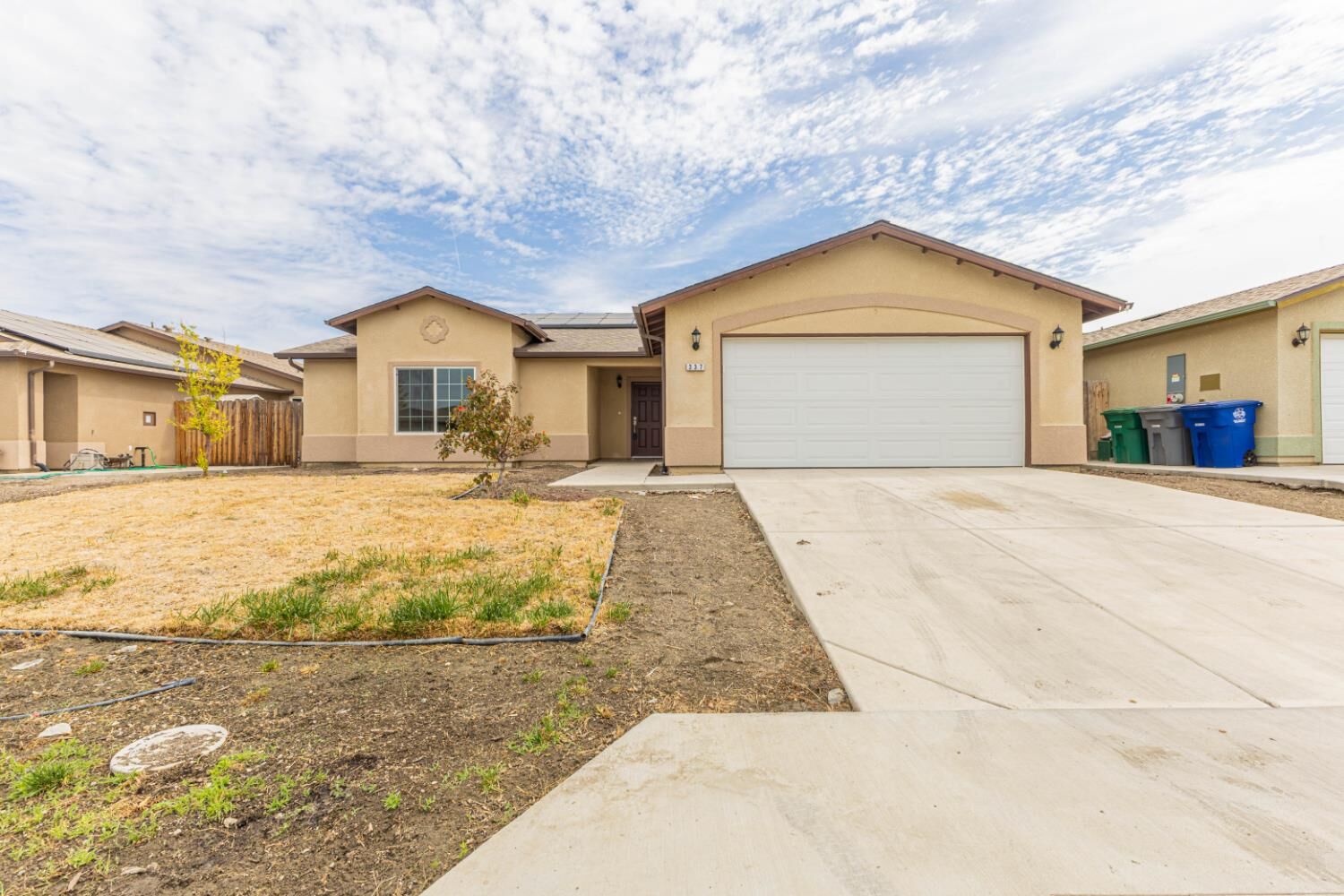 Property Photo: 337 Eppler Street CA 93622