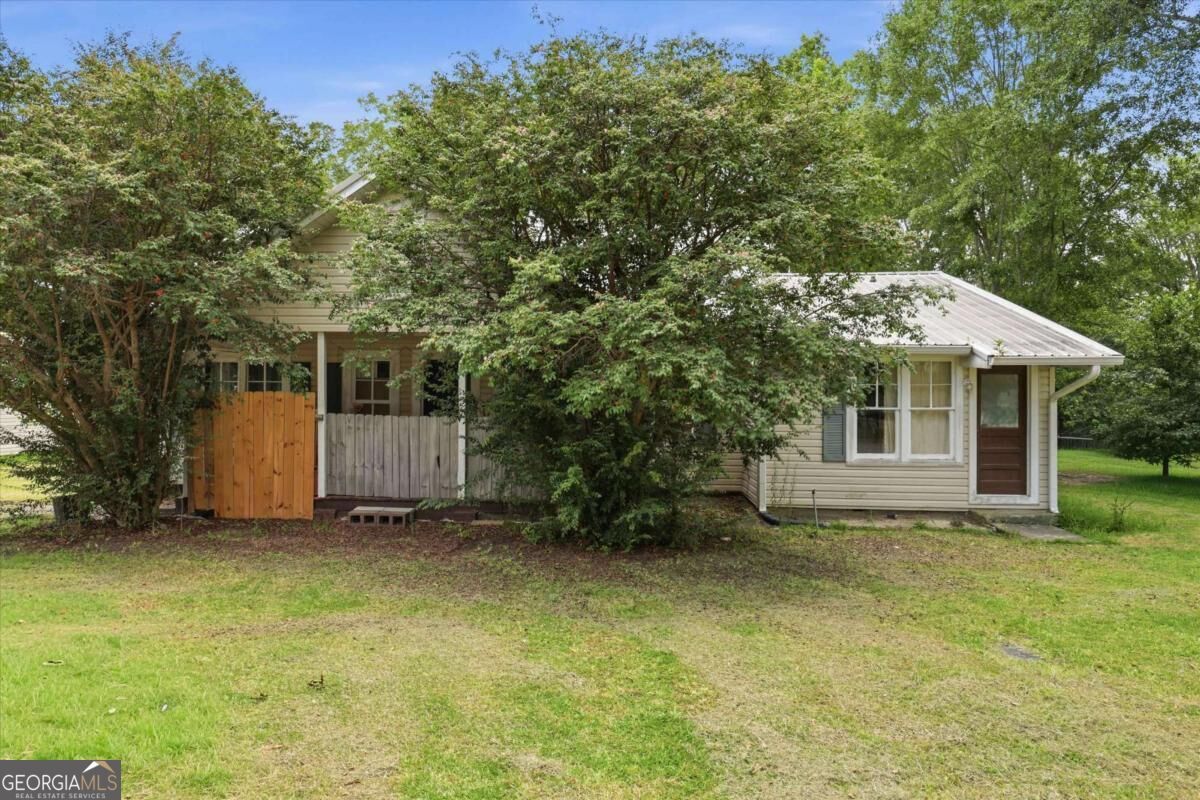 Property Photo:  110 Houston Street  GA 31791 