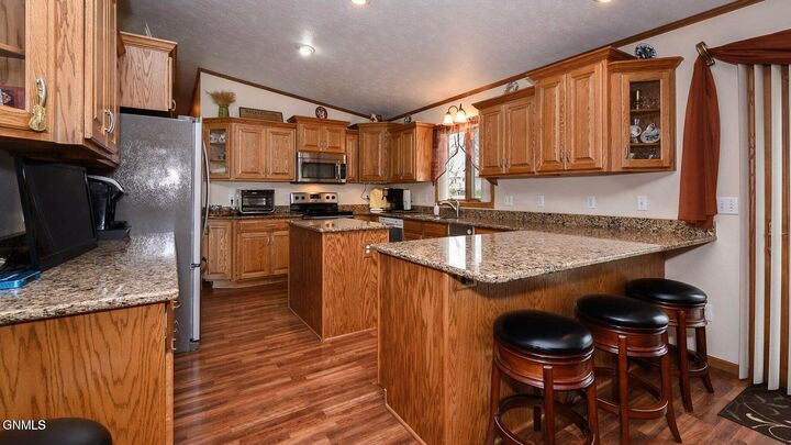 Property Photo: 1140 Chestnut Drive ND 58577