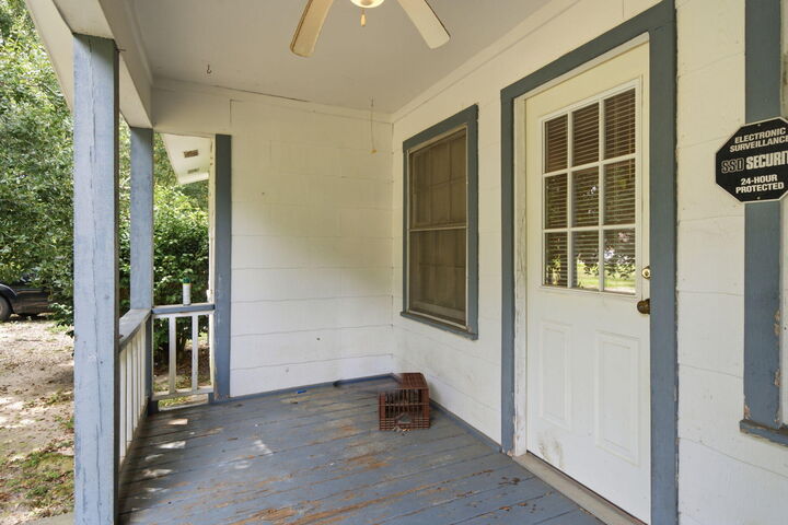 Property Photo:  5120 Lincoln Road  MS 39402 